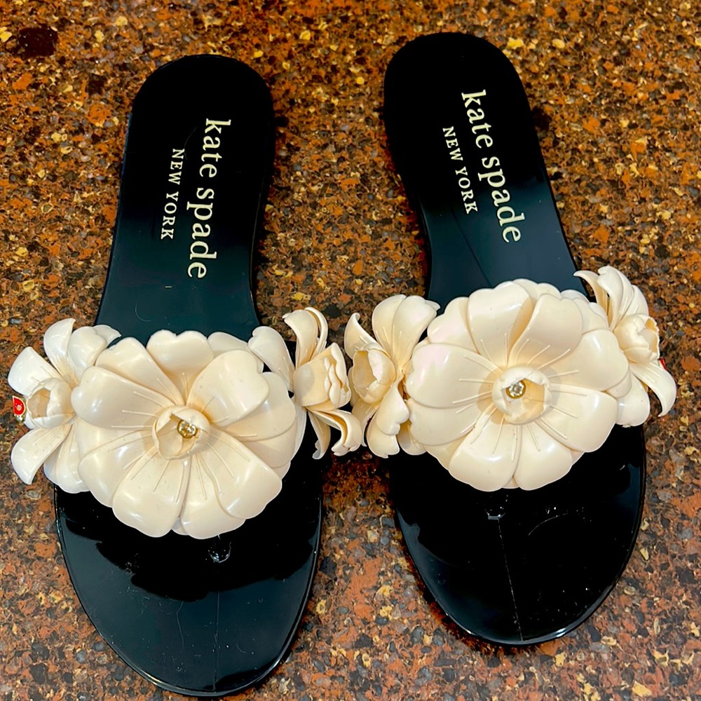 Kate Spade Jaylee Slide Sandal - size 10 - new in box!